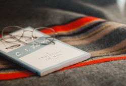 黑客24小时在线联系：紧急网络安全救援，全天候守护您的数字资产