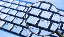 黑客查聊天记录(微信)如何防范？7大防护技巧保护隐私安全