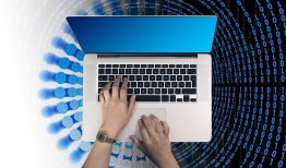 黑客24小时接单网：揭秘数字暗网的便捷陷阱与安全防护指南