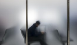 24小时在线接单：打破时间限制，随时随地赚钱的终极指南