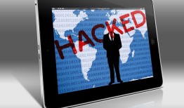 黑客教你入侵别人手机？别怕！掌握这些手机安全防护技巧，轻松守护你的隐私与财产