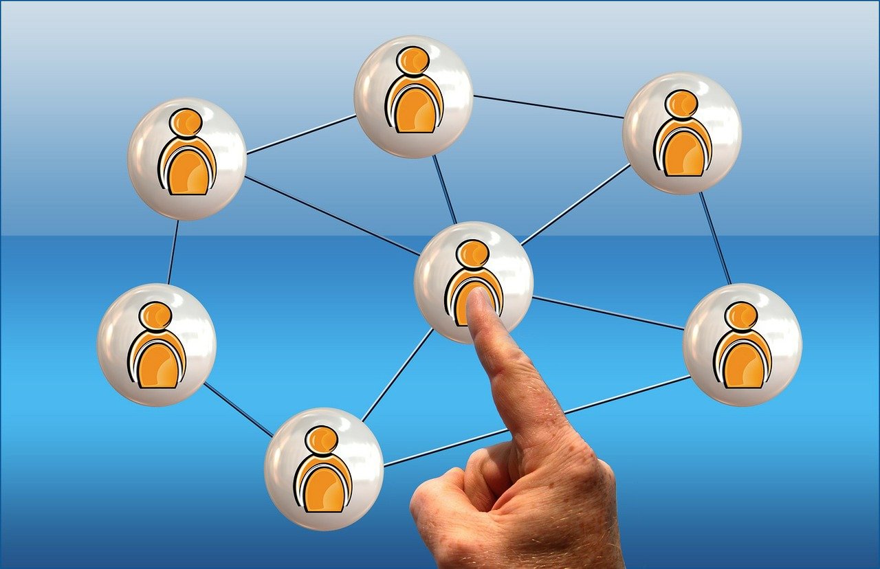 黑客一年的收入揭秘:从合法百万到非法暴利,如何选择安稳高薪之路 黑客一年的收入揭秘:从合法百万到非法暴利,如何选择安稳高薪之路