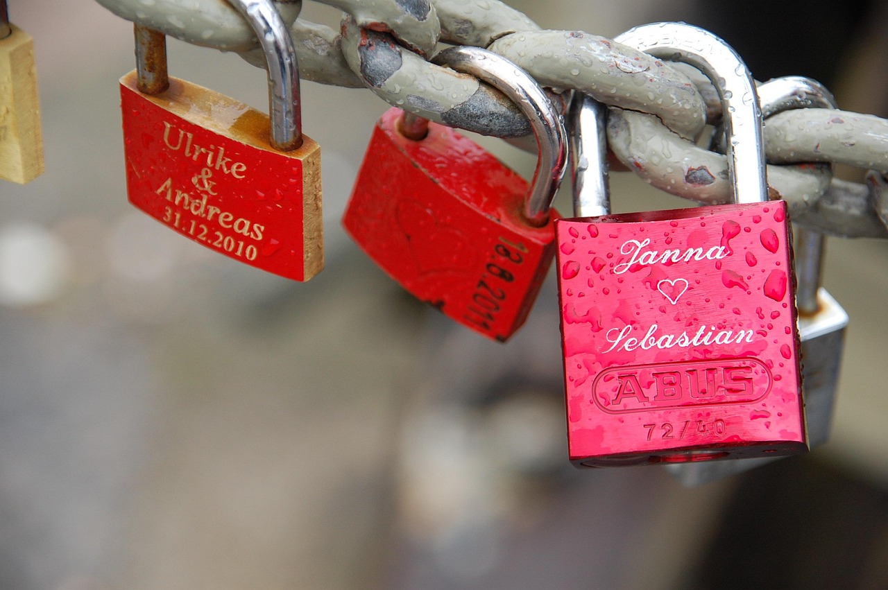 如何保护账号安全:从设置强密码到双重验证的完整指南 如何保护账号安全:从设置强密码到双重验证的完整指南